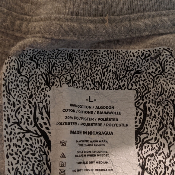 Size L Basic Gray T-shirt - Picture 2 of 2